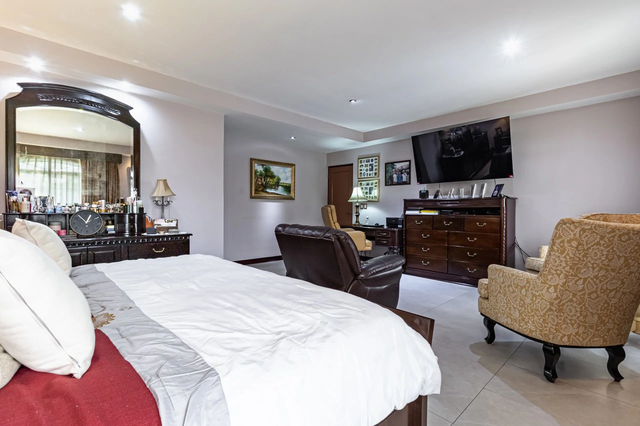 House For Sale in Escazú - Gallery image 19