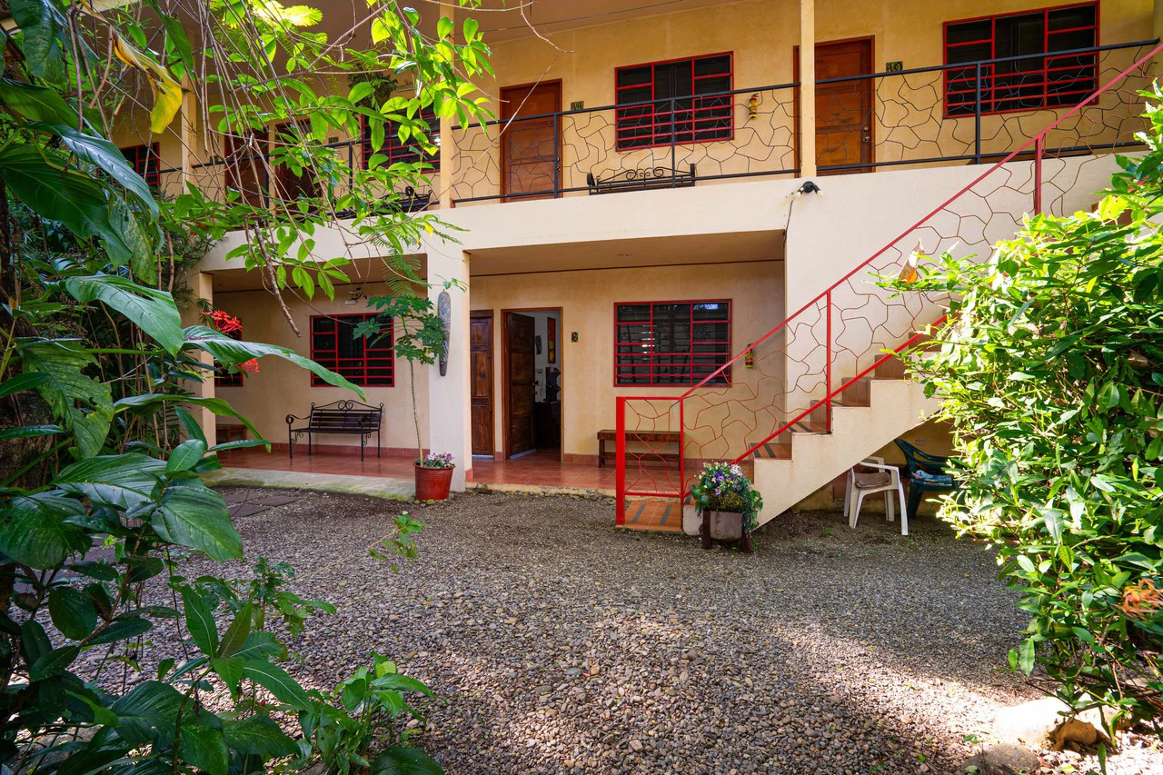 Steps to the beach 14 bedroom Dominical Hotel - Gallery image 10