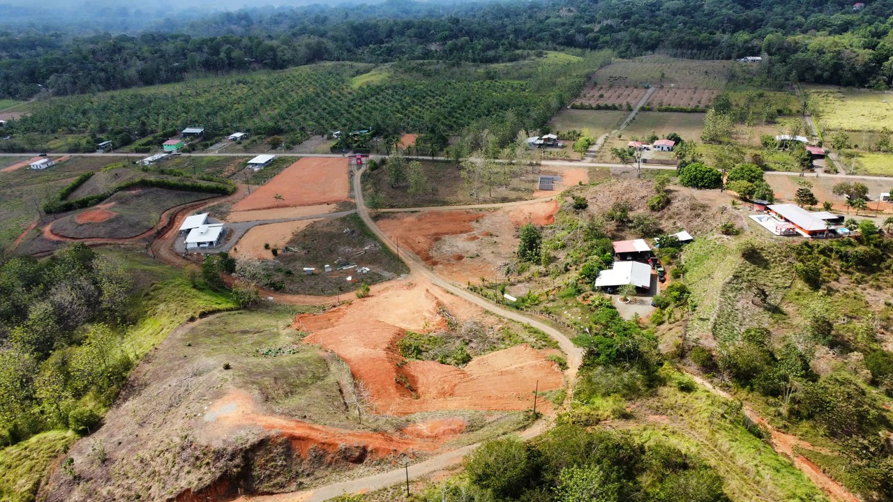 Prime Investment & Development Land with 4x2 Access – Central Pacific, Costa Rica - Gallery image 2