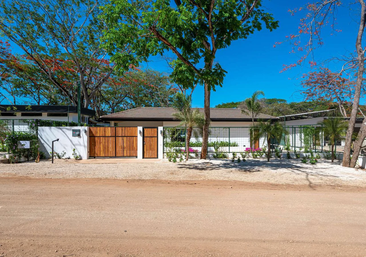 Casa Prema: Relaxed Coastal Living - Gallery image 2