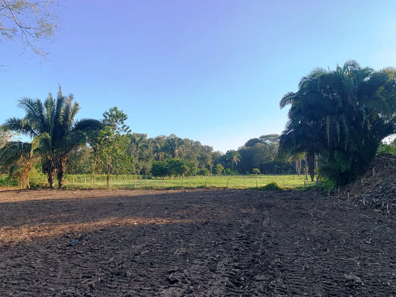 Prime Oceanside Commercial and Residential Lot in Playa Hermosa