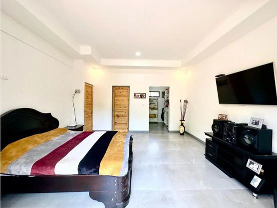 Charming 3 bedroom, 2 bathroom house, located in the beautiful area of Playa Herradura - Gallery image 4