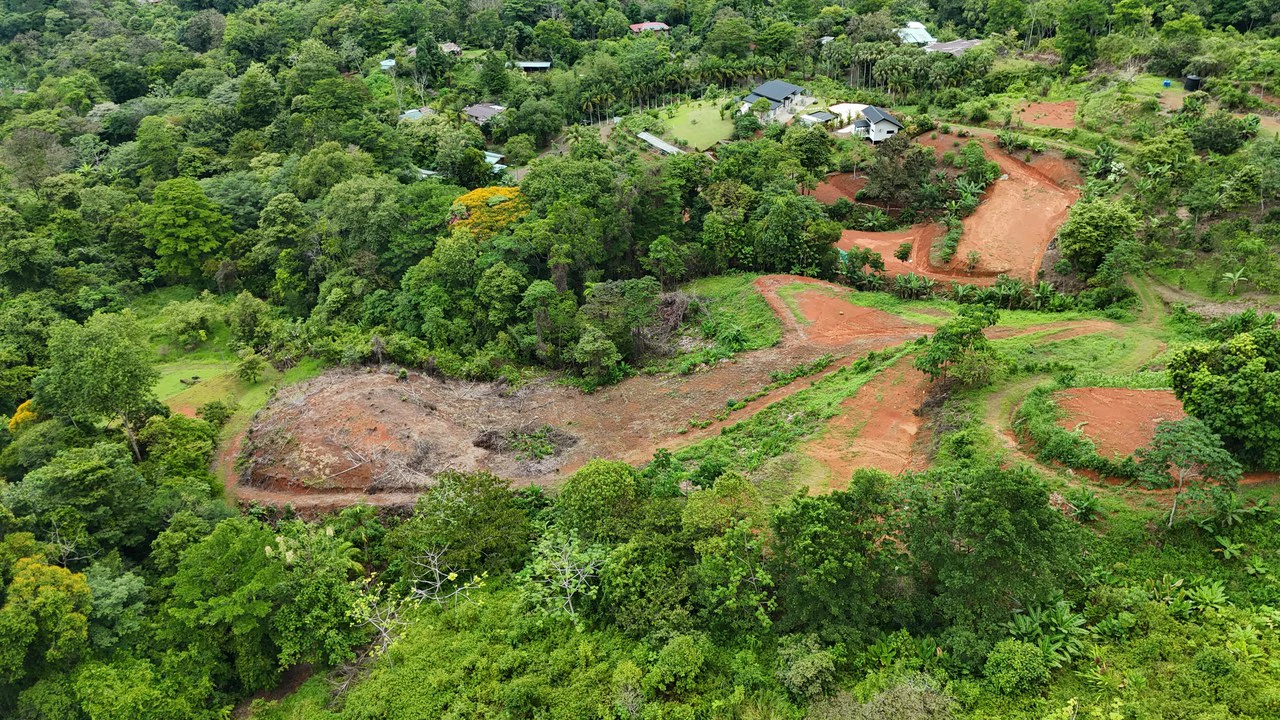 Near the Coast Home Construction Site For Sale in Pavon - Gallery image 10