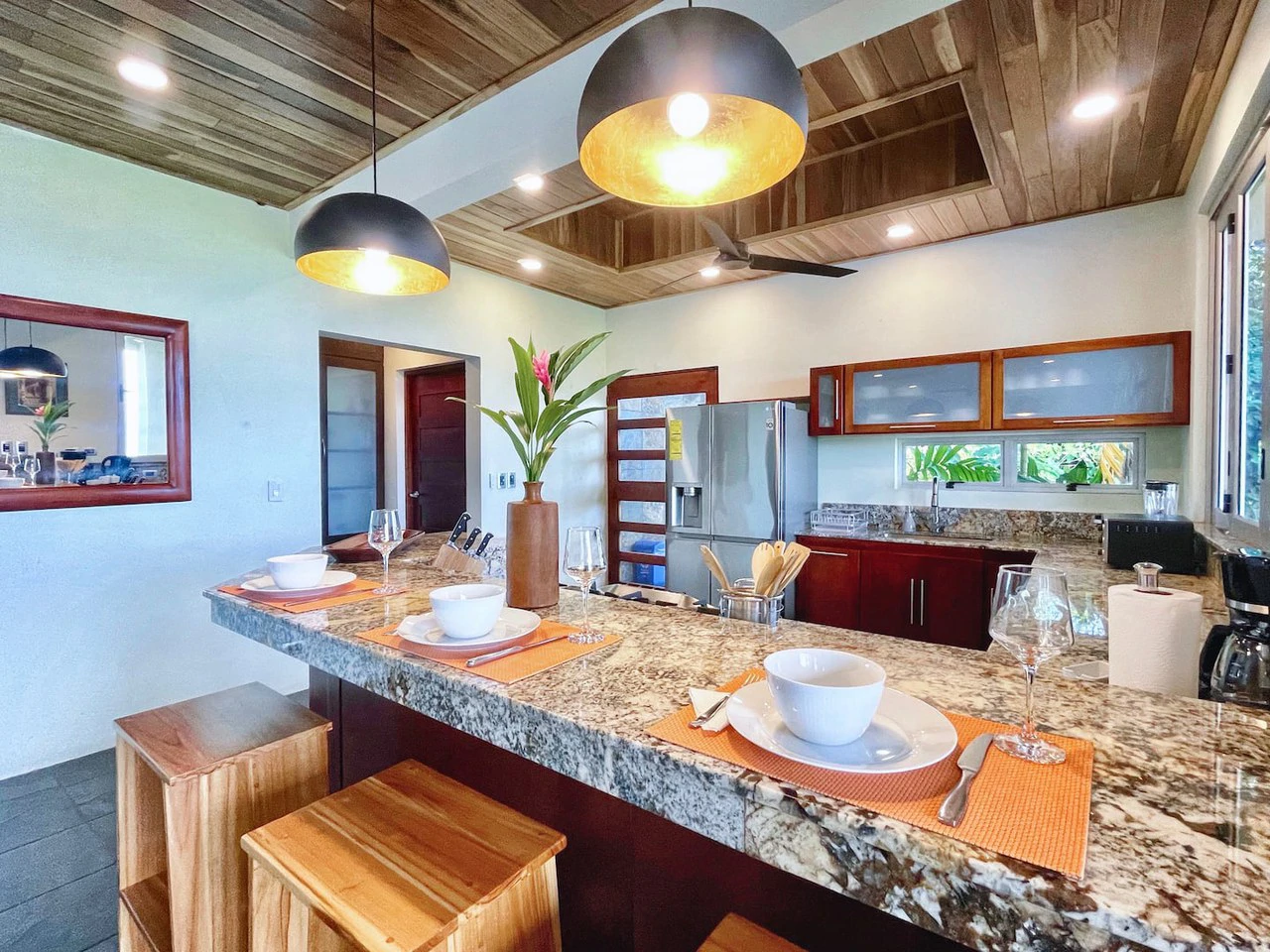 2.4 ACRES – 3 Bedroom Main Home Plus 1 Bedroom Casita And Cabina, Luxury Ocean View Property, 15min to Dominical!!: Near the Coast and Mountain House For Sale in Lagunas - Gallery image 18