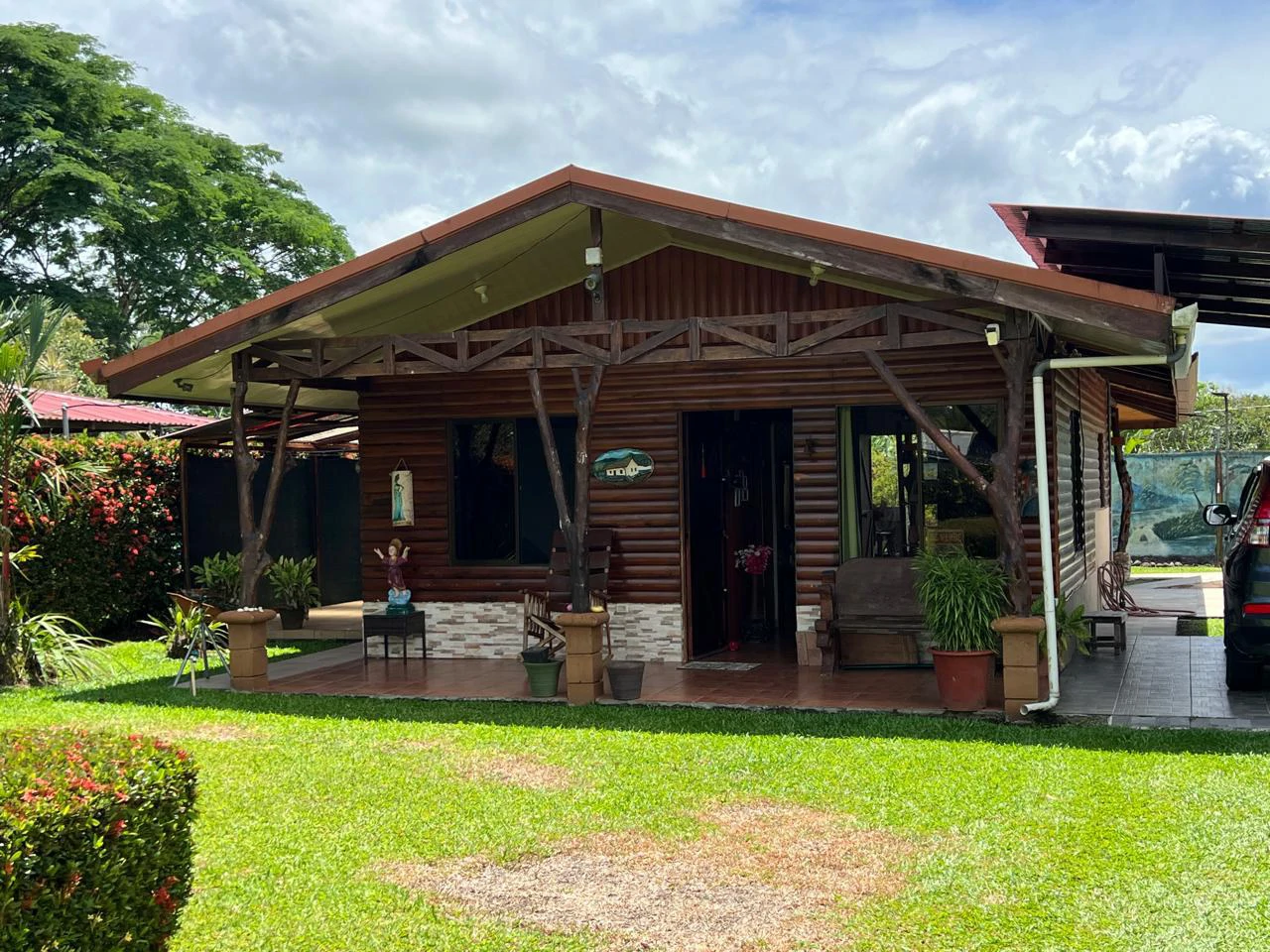 Beautiful 2 bedroom 2 bathroom house - Fully Furnished Turn Key in La Fortuna