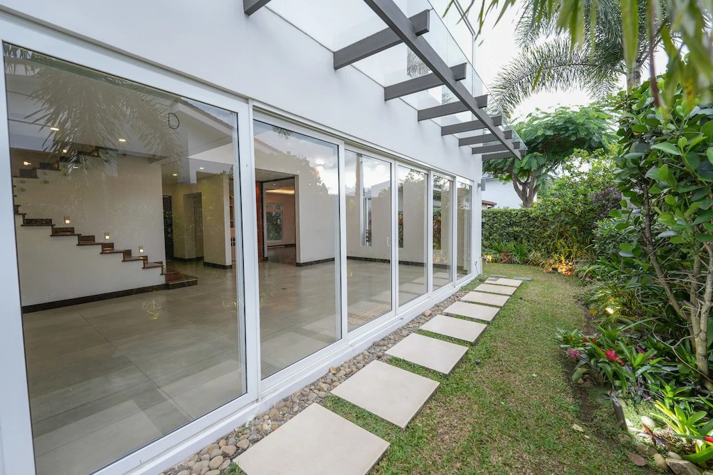 Casa de 4 Habitaciones en Condominio Villamont, Santa Ana Centro: House For Sale in Santa Ana - Gallery image 16