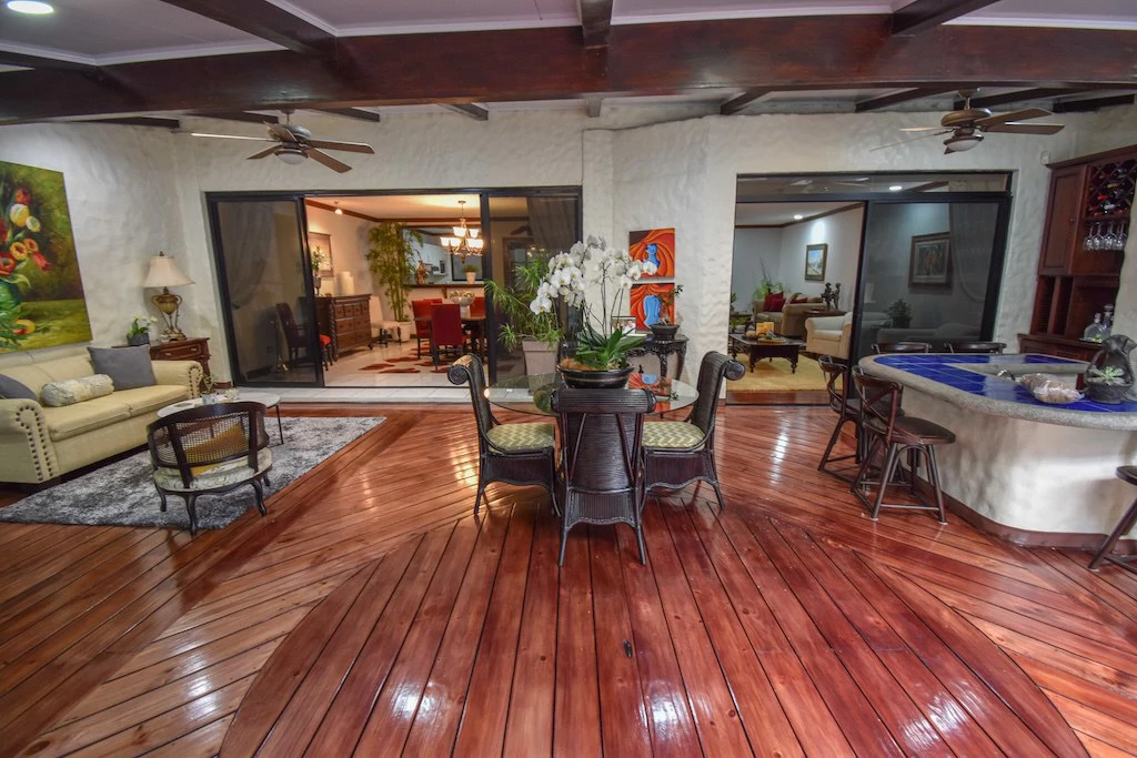 House For Sale in San Antonio - Gallery image 13