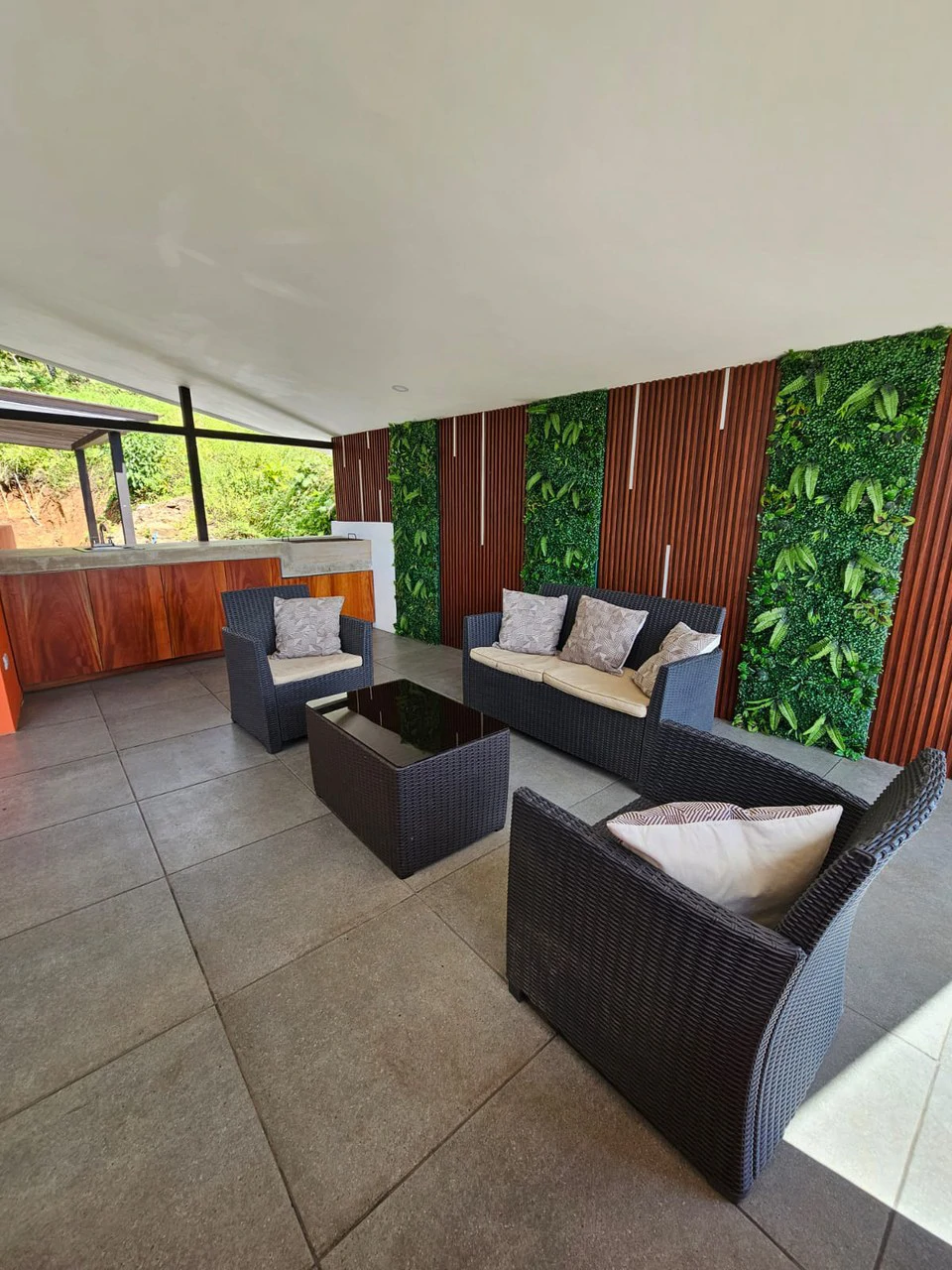 VILLA  AMANDA: Urban Style Home in Rural Setting - Gallery image 15