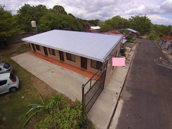 Commercial property for sale in the center of Bagaces, 1 beautiful house, and 4 producing apartments - Gallery image 5