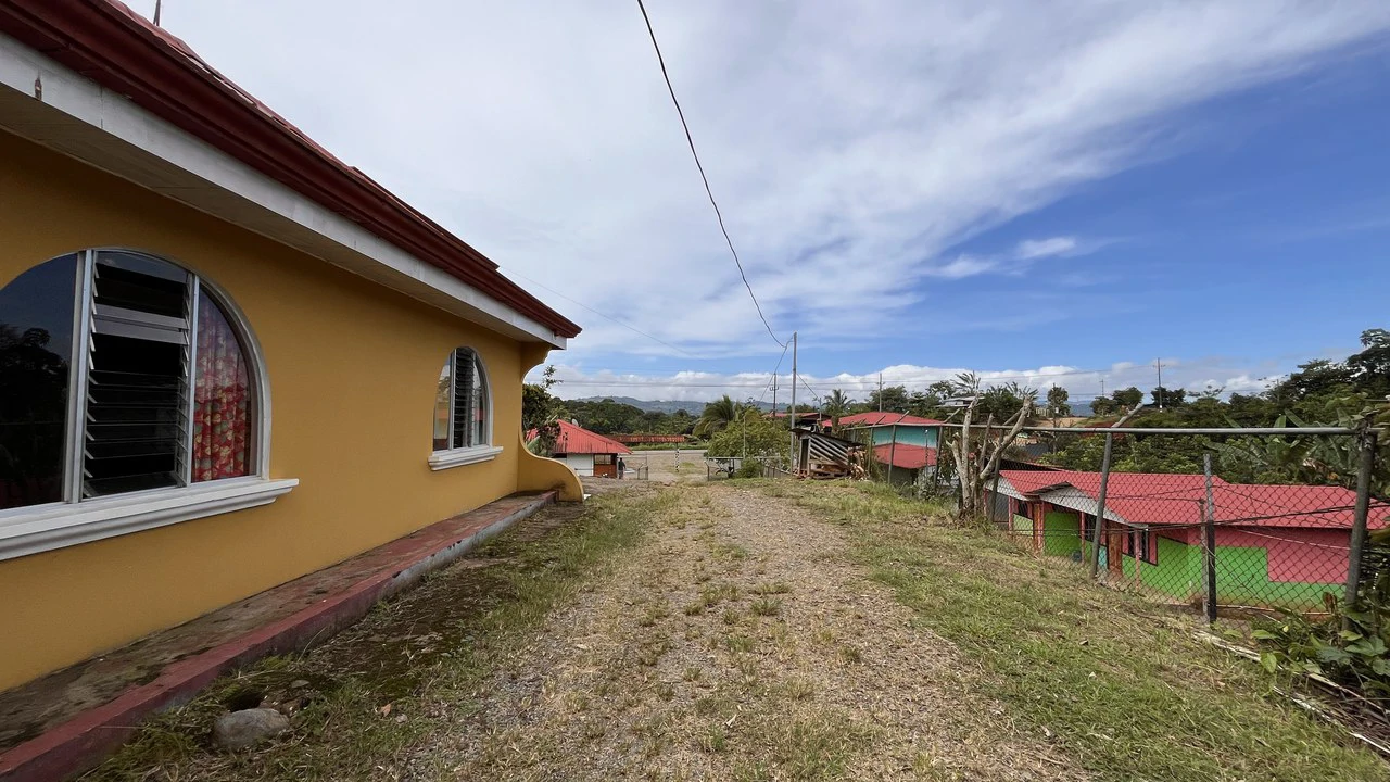 House For Sale in San Pedro - photo 7