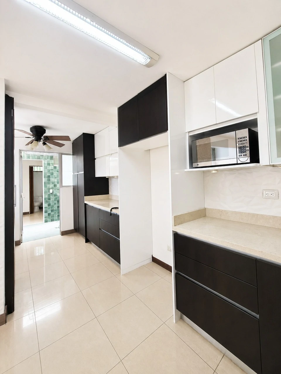 Modern 4 Bedroom House for Sale with Mountain Views in Brasil de Mora Ciudad Colón - Gallery image 4