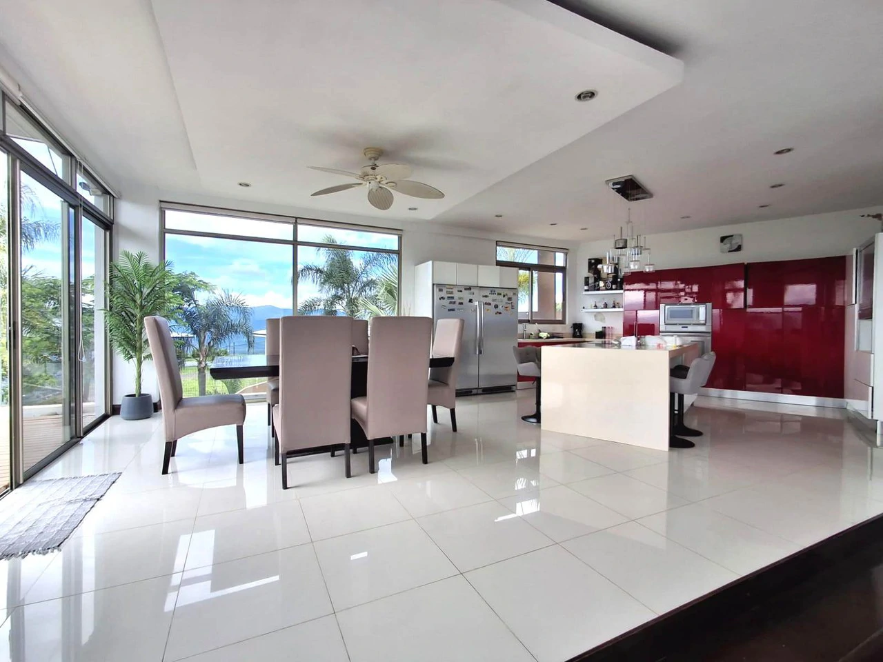 Casa Spectacular!: Entertainer's Dream Estate with Unrivaled 300° City Views! - Gallery image 10
