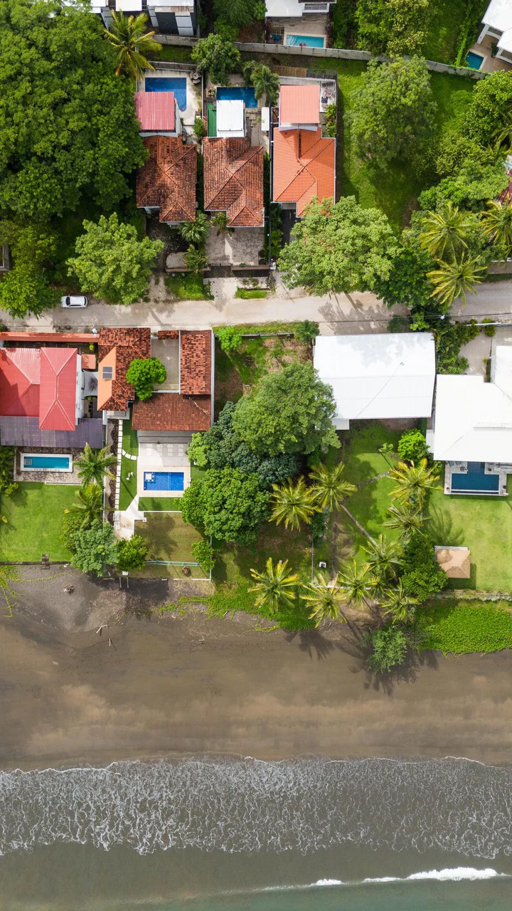 Surfside Lot Y22: One of the Only Remaining BEACHFRONT Lots in Playa Potrero with Water!! - Gallery image 3