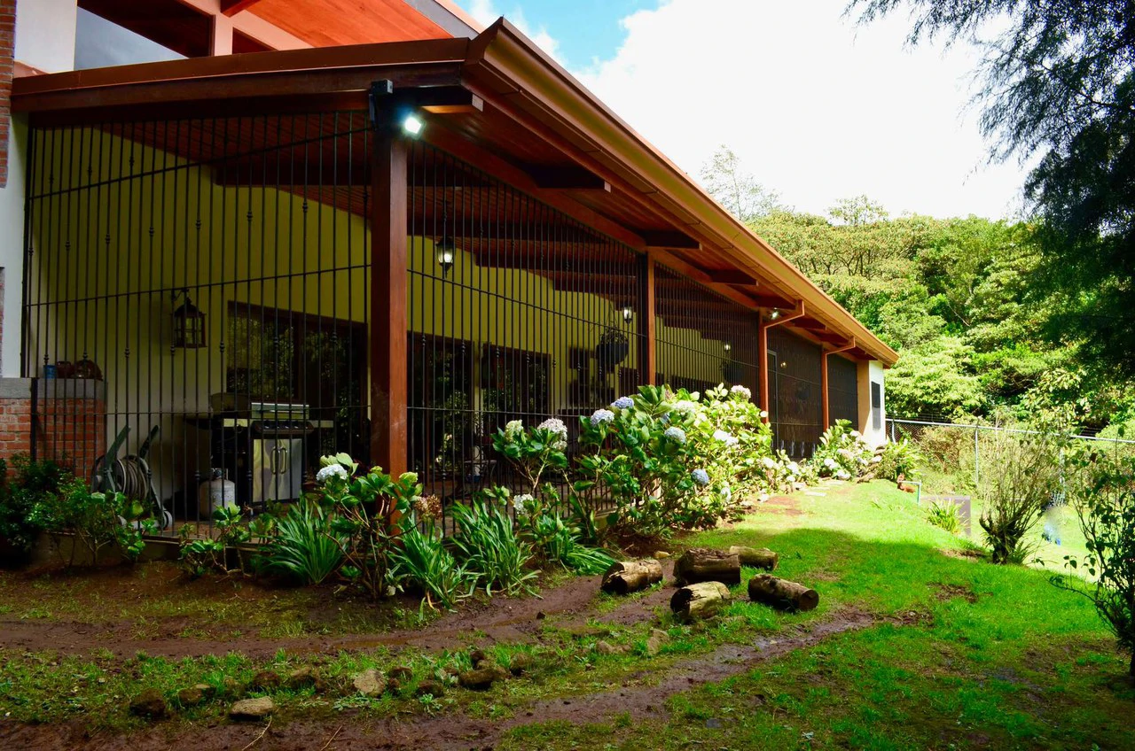 HOUSE IN TIROL HEREDIA: Leave surrounded by nature and peace - Gallery image 48