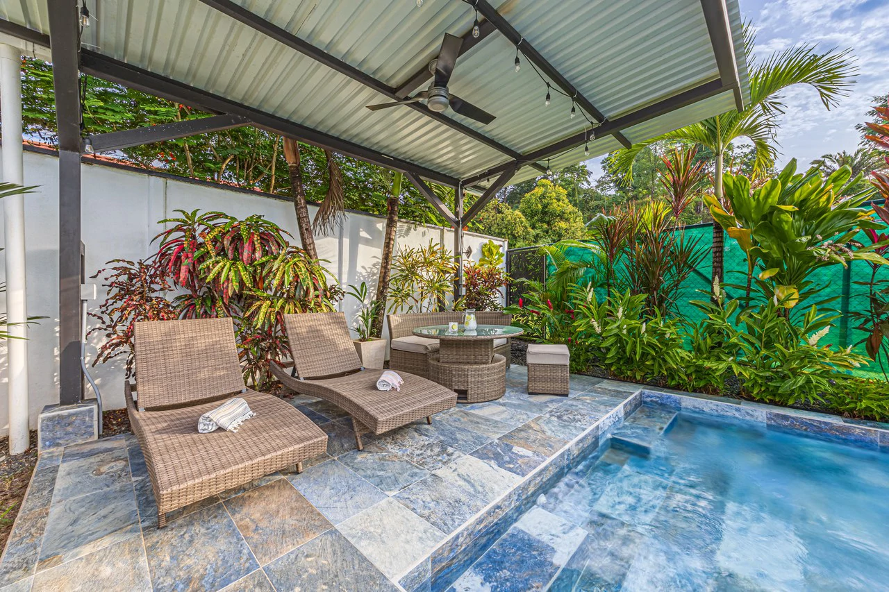 Elegant Tropical Home | 5 Minutes from Marino National Park: Near the Coast House For Sale in Bahía Ballena - Gallery image 2