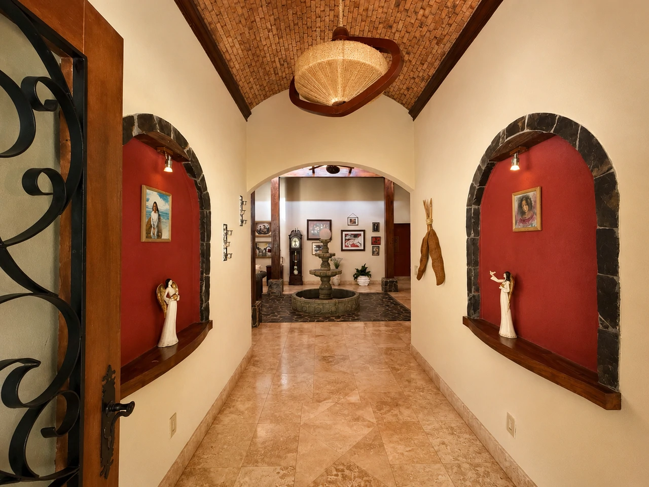 Liberia Luxury Nature Retreat: Exclusive Luxury Estate for Sale in Liberia Guanacaste with Natural Creek and Tourism Potential - Gallery image 8