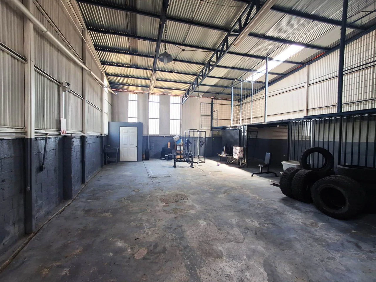 Bodega in Grecia: 400 m2 Warehouse for Sale! - Gallery image 3