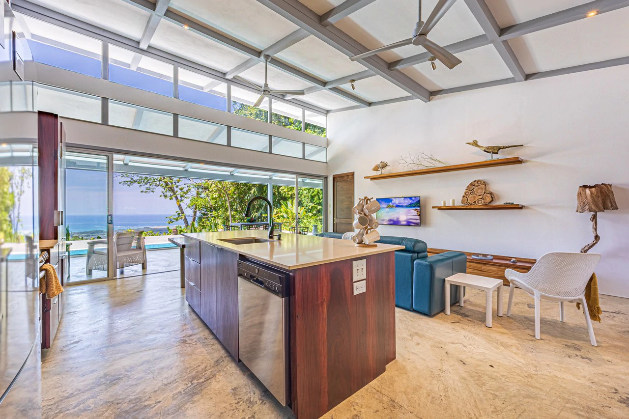 Uvita Ocean and Whale Tail View Modern Home on 3.64 Acres in Exclusive Enclave - Gallery image 43