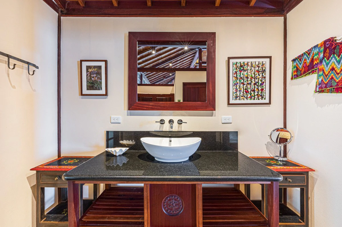 1.37 ACRES – 2 Bedroom Bali Style Home With Pool And THE BEST Ocean View!!!!! - Gallery image 30