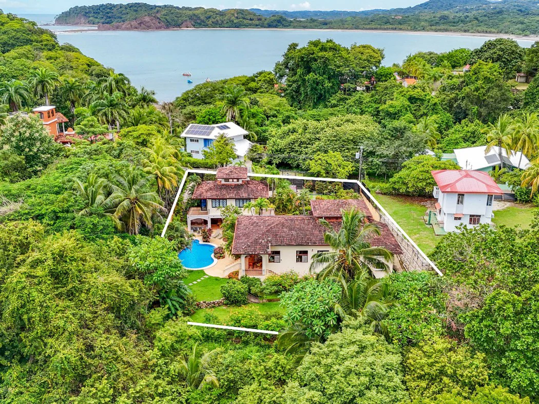 Oasis - Tropical Haven with Two Homes in Carrillo - Gallery image 31