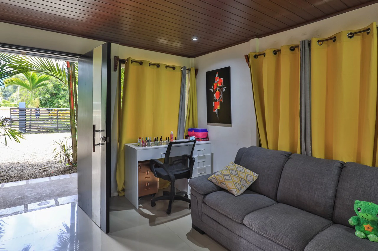 Apartment Hotel with Owners Suite, Fantastic Oportunity for Hostel in Uvita - Gallery image 24