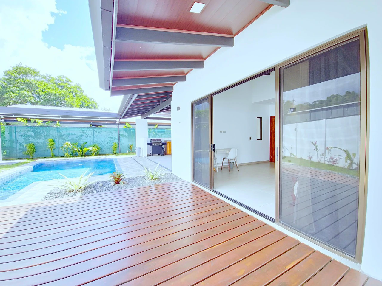 Price Reduced - Modern Oasis Near Uvita: Contemporary Living with Pool & Privacy - Gallery image 44