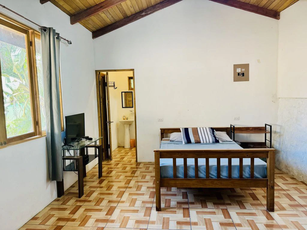 Casa Colibri: Tropical Home with Casita, Pool & Prime Buenavista Location - Gallery image 15