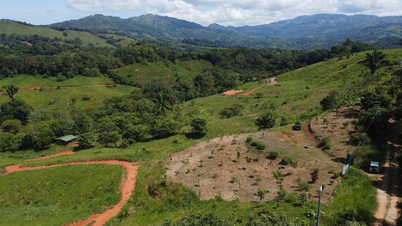 8.78 Acres Mountain View Estate with Water, Infrastructure & Endless Development Potential | Platanillo de Barú, Costa Rica - photo 6