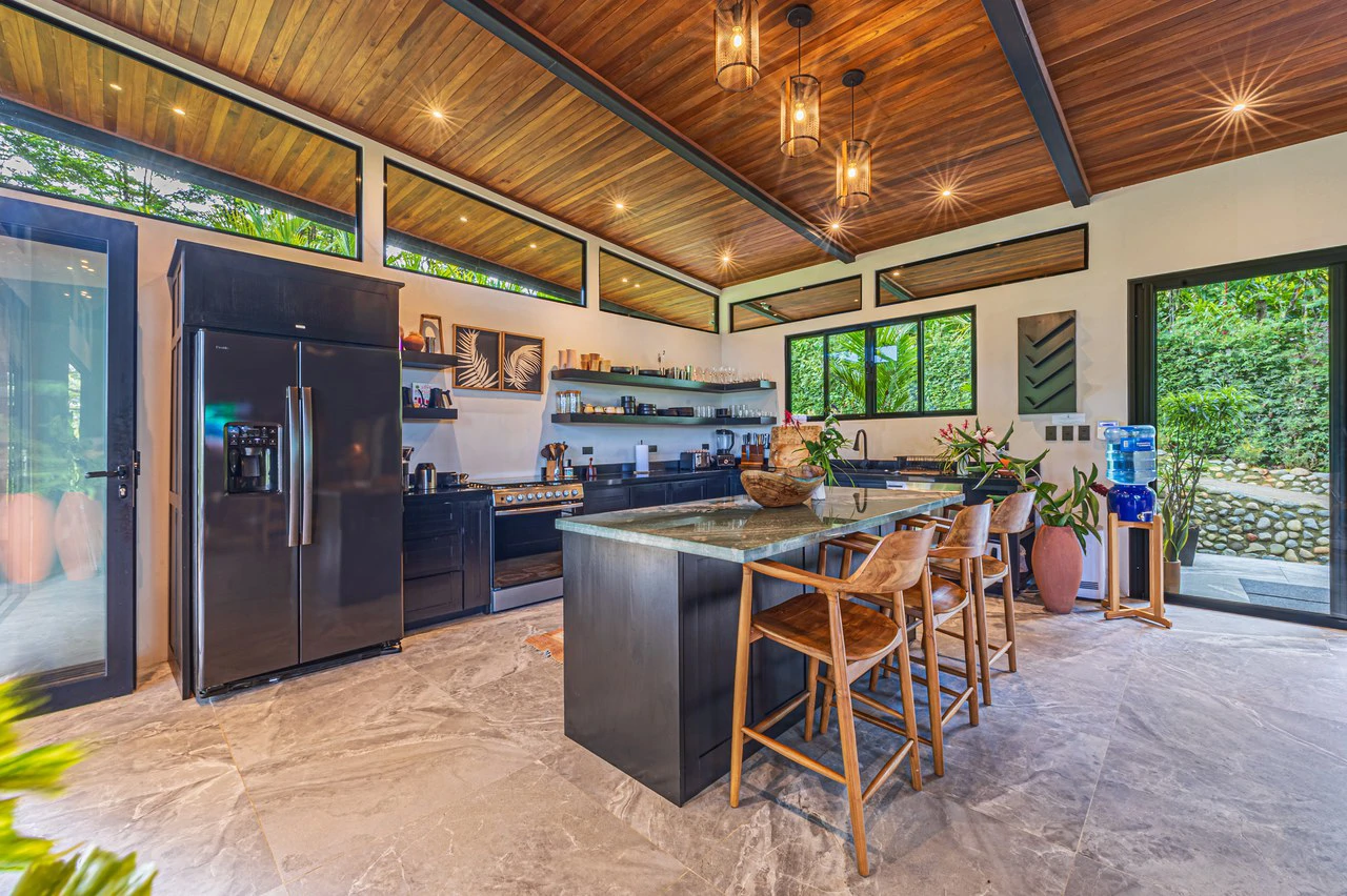 La Sombra Villas: Where Nature Meets Comfort in Tinamates! - Gallery image 6