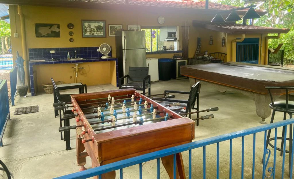 Estate in Esparza with 3 Homes, Pool & Tourism Potential – Perfect for Investment or Vacation Living! - Gallery image 11