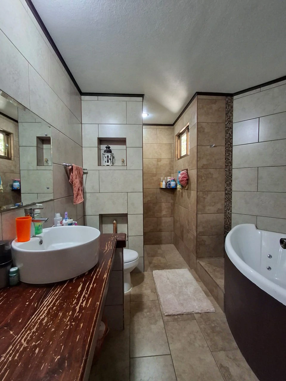 Simple and Quiet!: Newer build Poas home in quiet area! Fully Furnished! - Gallery image 9