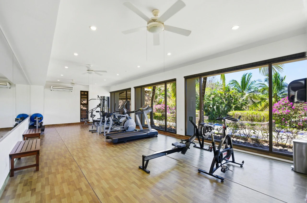 La Perla 113: Boutique Luxury Condo in the Heart of Tamarindo - Gallery image 33