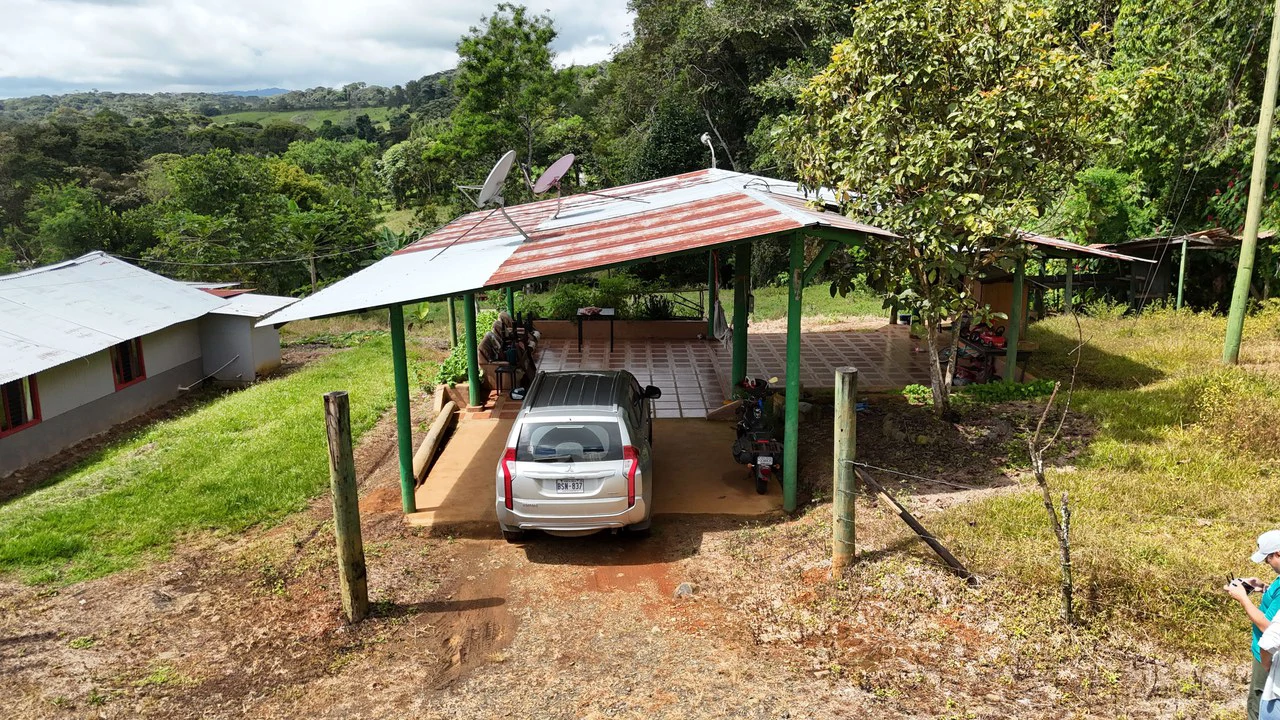 Se vende propiedad con casa tradicional en La Ceniza: Home Construction Site For Sale in La Ceniza - Gallery image 4