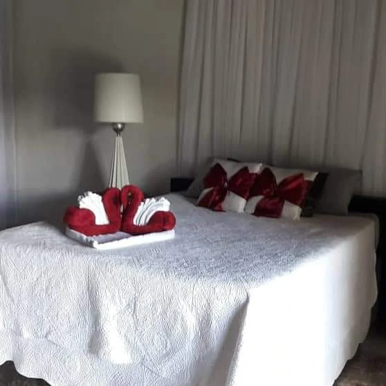 Hospitality At Its Finest: Turnkey Luxury Retreat: Lakeside Boutique Hotel & Eco-Sanctuary - Gallery image 16