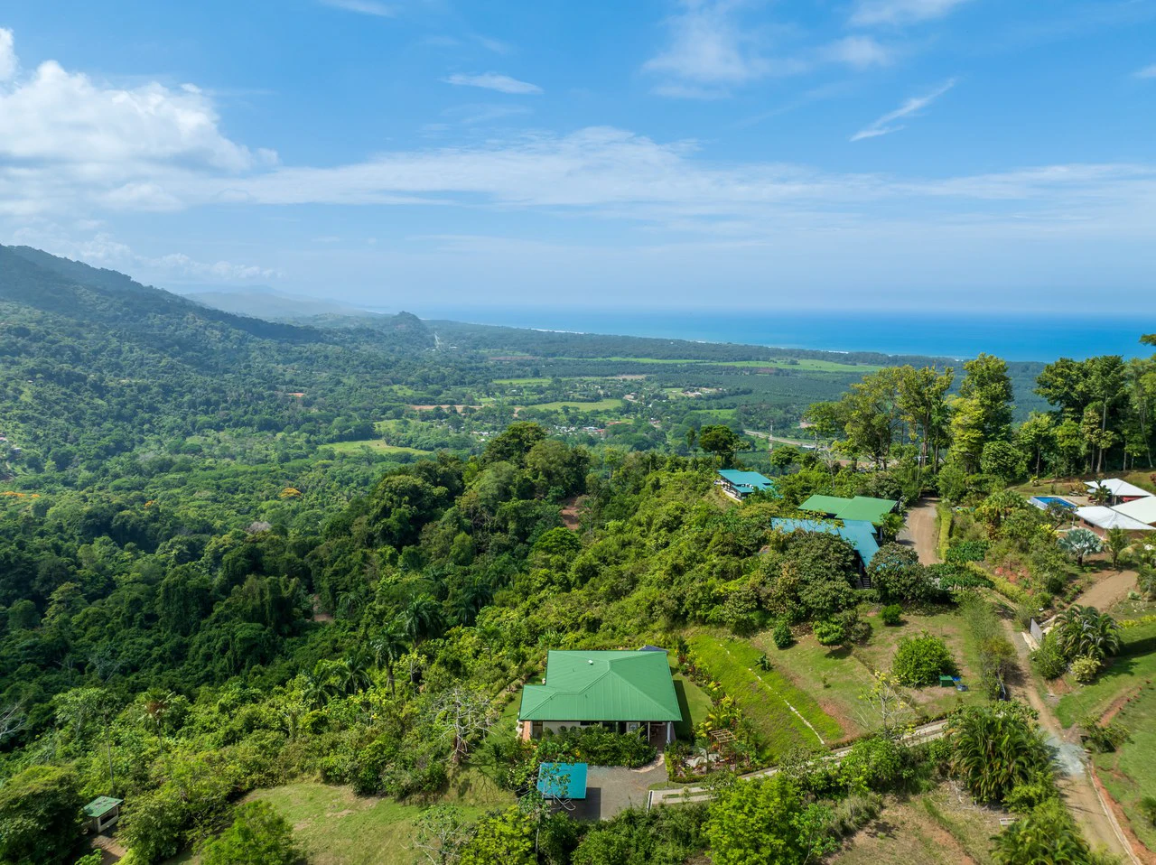 Luxury Ocean View Home with Infinity Pool in Hills of Portalon – Move-In Ready - Gallery image 9