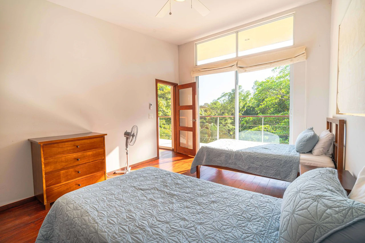 Casa Fox Las Palmas: Mountain House For Sale in Quepos - Gallery image 18