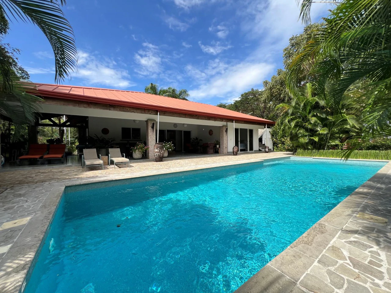 Villa Palmas Real: Villa Palma Royal with Modern Luxury and Natural Charm with horse stables in Las Delicias Santa Teresa