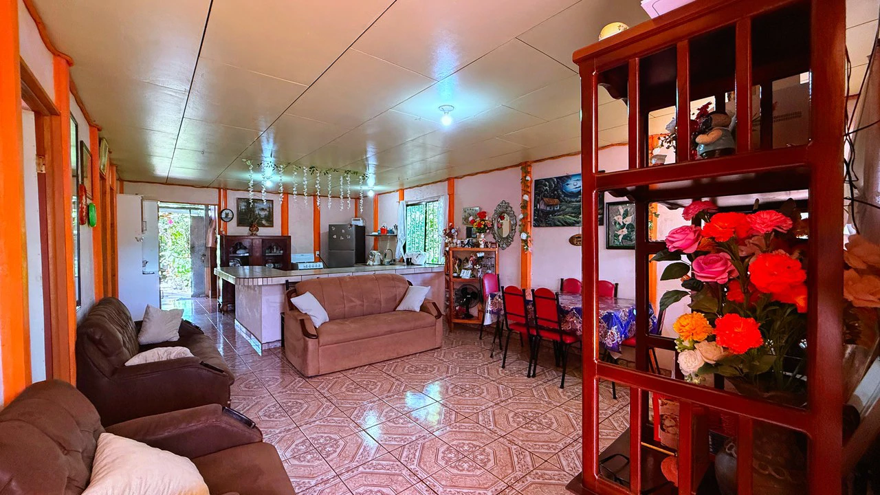 House For Sale in Pavones - Gallery image 3