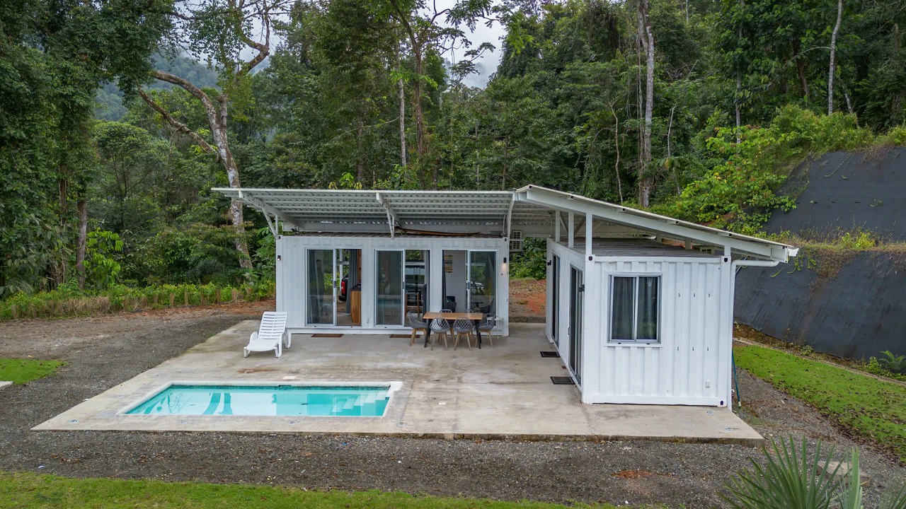 Ocean View Home in Portasol, 2 Bed, 1 Bath, Pool, Private Waterfall & Extra Building Site: Mountain House For Sale in Portalon - Gallery image 22