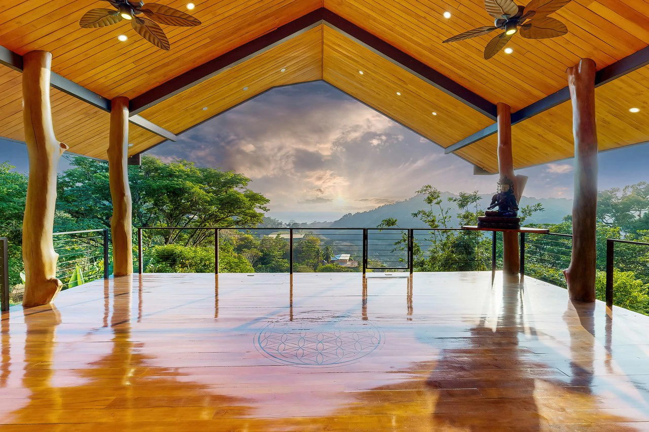 1.25 ACRES – 4 Bedroom Luxury Ocean View Home In Gated Community With Amazing Pool, Yoga Deck, Easy Access! Owner Financing Available!! - Gallery image 9