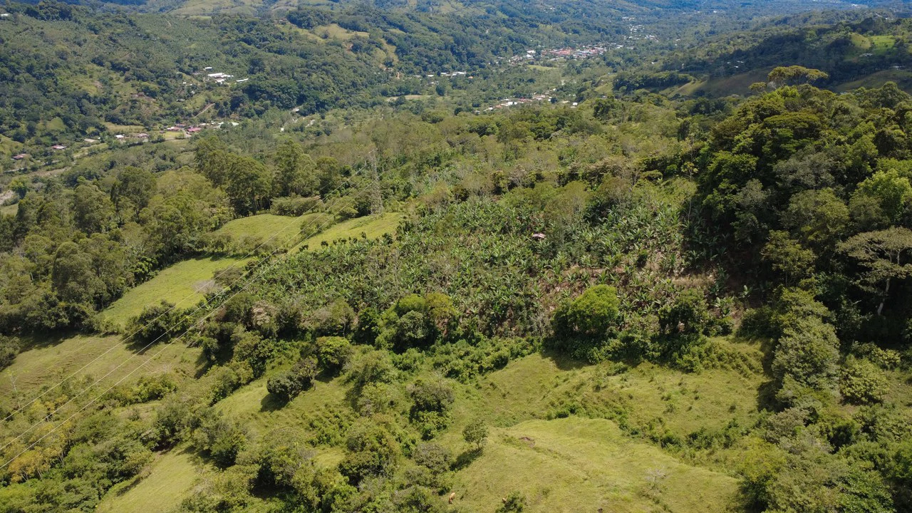 Countryside Home Construction Site For Sale in San Isidro del General - Gallery image 4