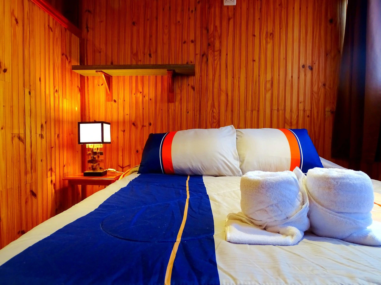 Unique Hotel in Monteverde. Cerro Plano.: Established 11-Room Hotel with Apartments in Monteverde – Prime Location & Proven Track Record - Gallery image 24