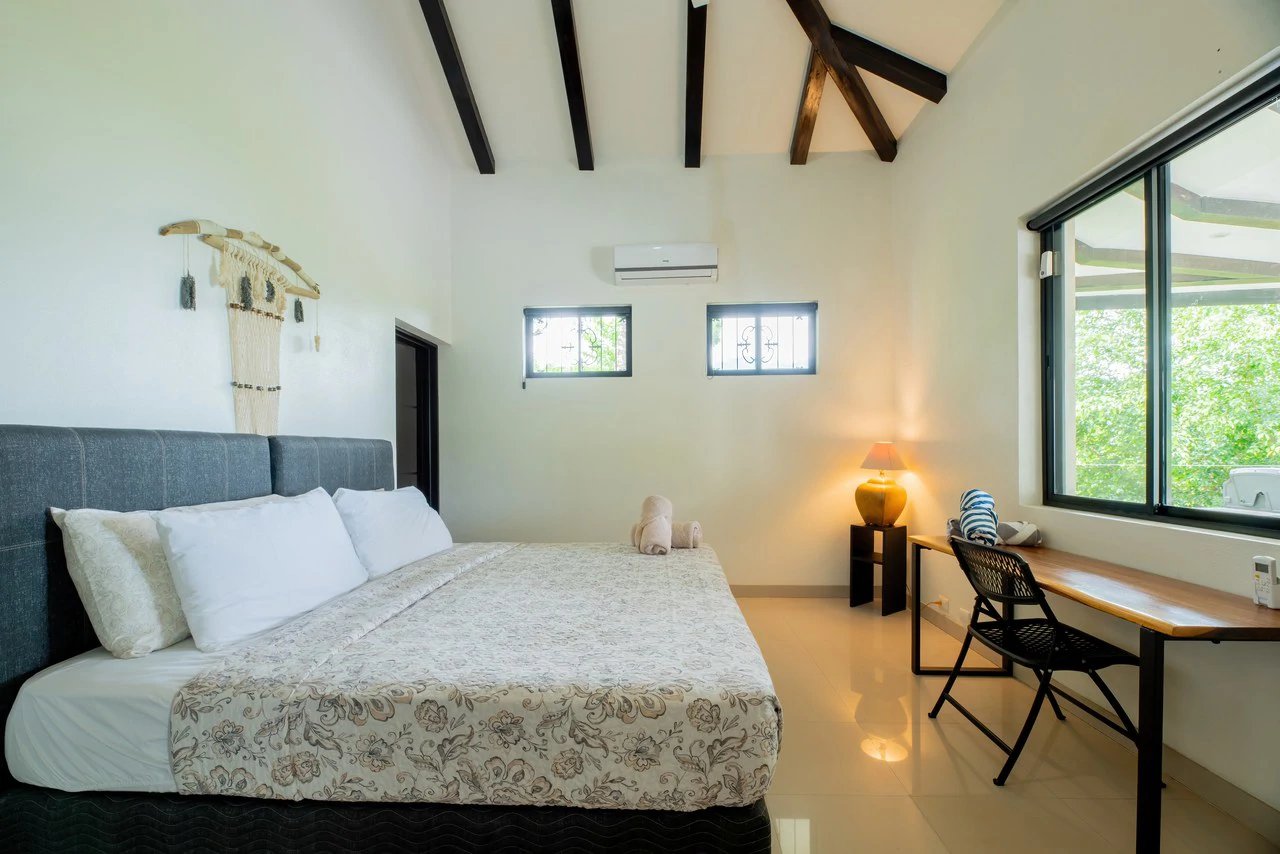 6.45 ACRES – 3 Bedroom Luxury Ocean View Home Surrounded By Vibrant Rainforest And Wildlife!!! - photo 43