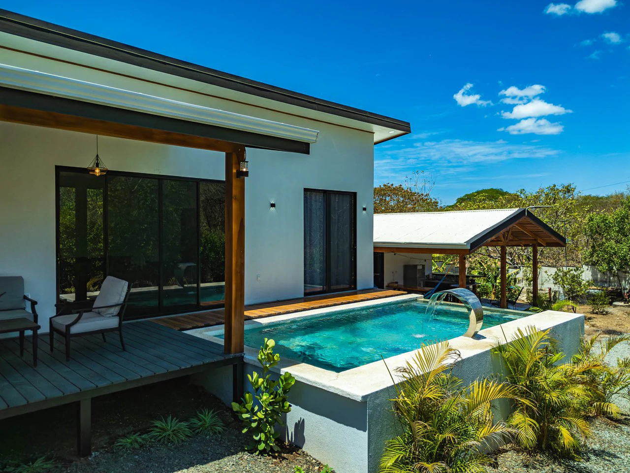Villa Nanku: Tropical Playa Negra Home with Guest House & Pool - Gallery image 4