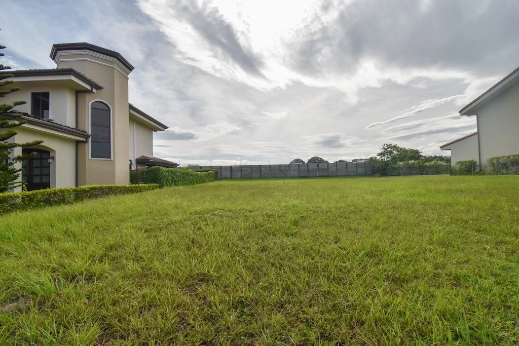 Terreno de 517m2 en Condominio Los Castillos, La Guácima: Home Construction Site For Sale in La Guácima - Gallery image 10