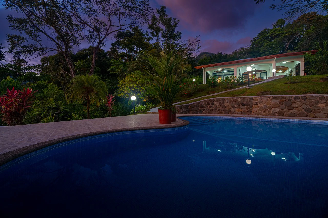 Villa Allamanda: Privacy Galore, Ocean, Jungle and Mountain Views - Gallery image 74