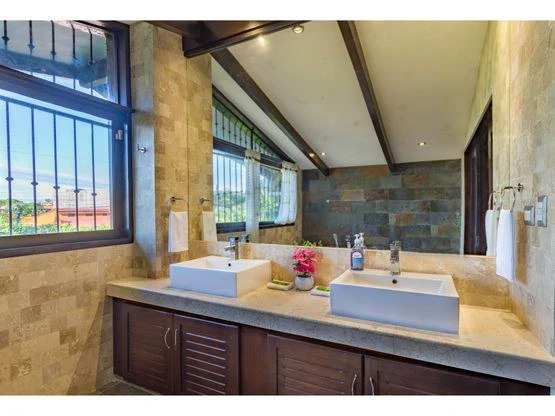 Near the Coast Property For Sale in Jacó - Gallery image 11