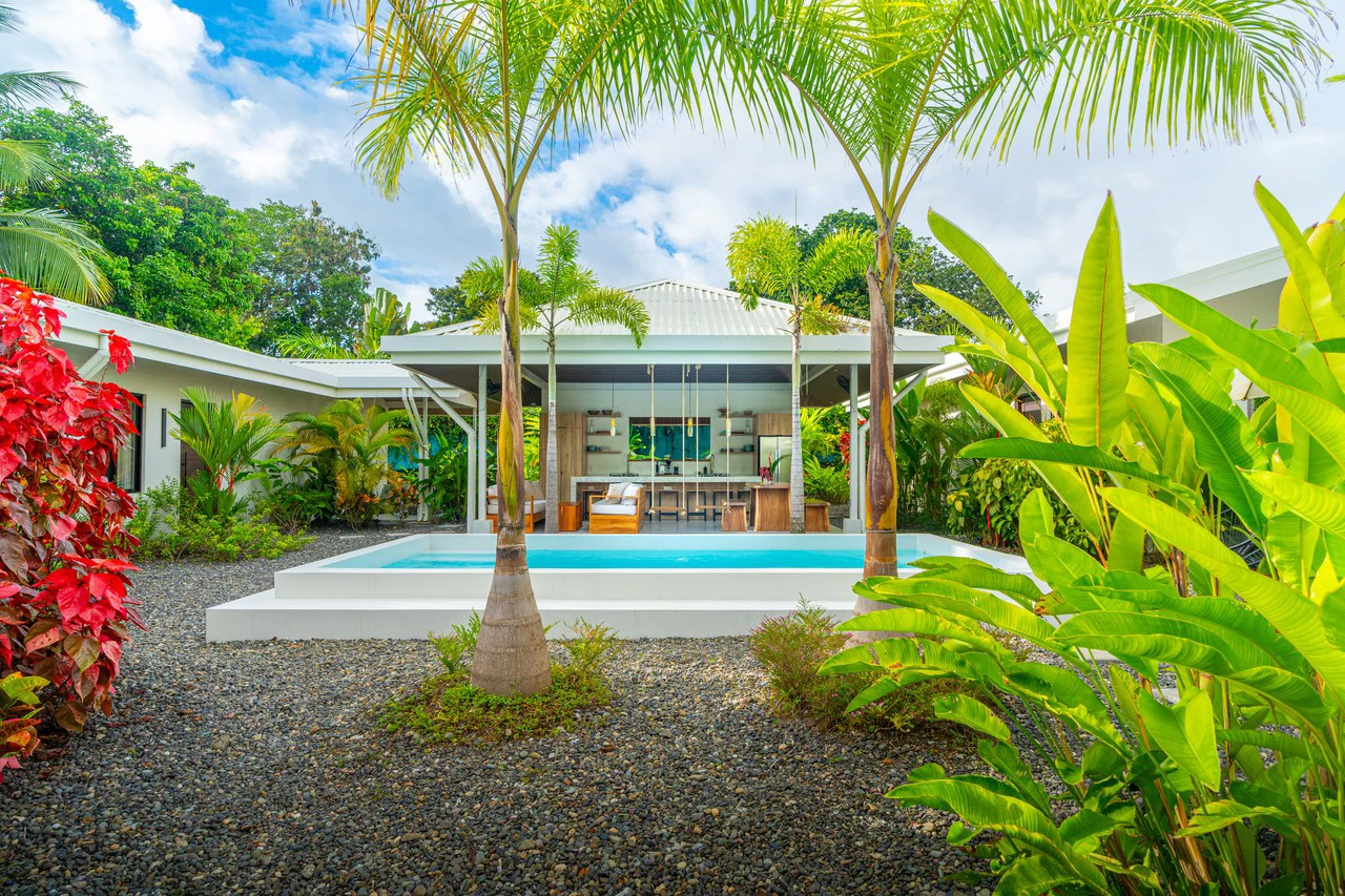 Income Ready Boutique Investment near Whale's Tail Beach - Gallery image 17