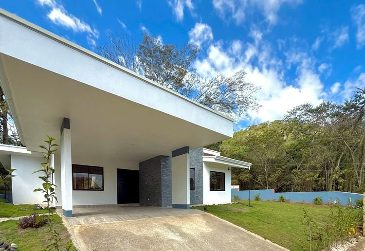 Villa Flores:   Brand new build in upcoming Villas del Mar neighbourhood.  $399,000 USD - Gallery image 26