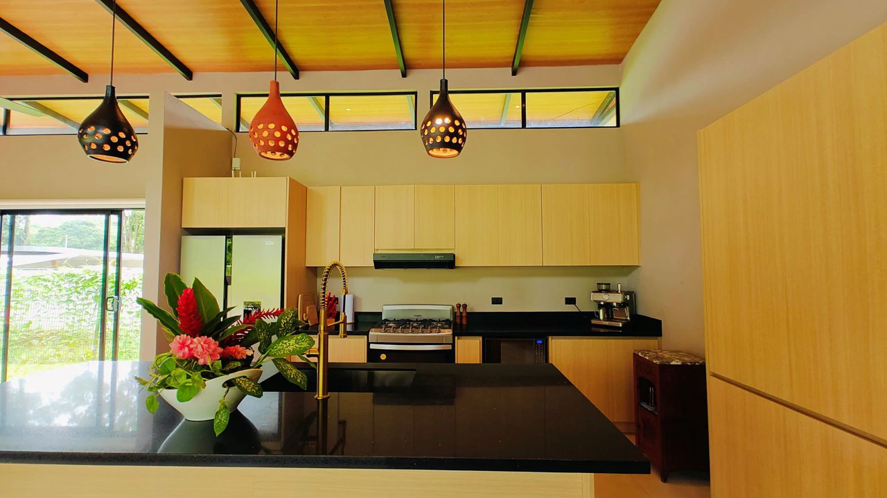 ID 843 - Playa Negra, Puerto Viejo: 2 Bd/2 Ba - Modern Luxury Minutes From the Beach - Gallery image 11